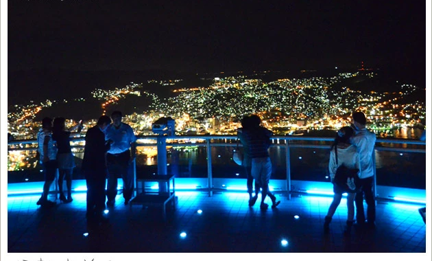 長崎景點》夜遊浪漫長崎～哥拉巴公園VS日本三大夜景～稻佐山夜景 @Via&#039;s旅行札記-旅遊美食部落格