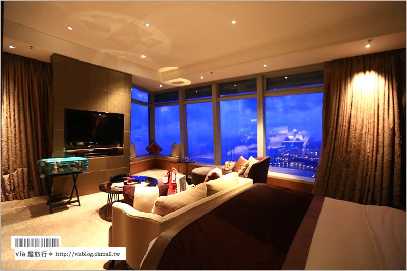 香港飯店》Ritz Carlton Hotel麗思卡爾頓酒店～朝聖！全世界最高的飯店！《房型篇》 @Via&#039;s旅行札記-旅遊美食部落格